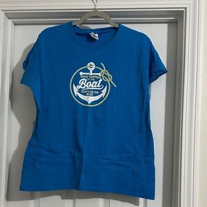 New ✨ What Happens On The Boat Stays On The Boat Ladies Crew Neck Short Sleeve